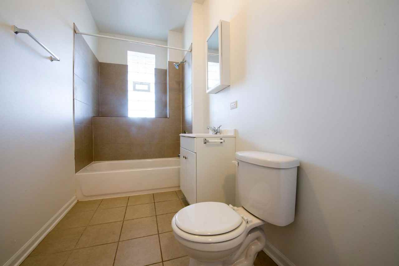 3454 W Lexington - Photo 2 of 24