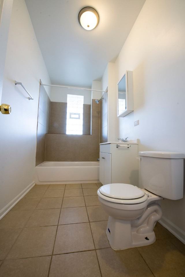 3454 W Lexington - Photo 3 of 24