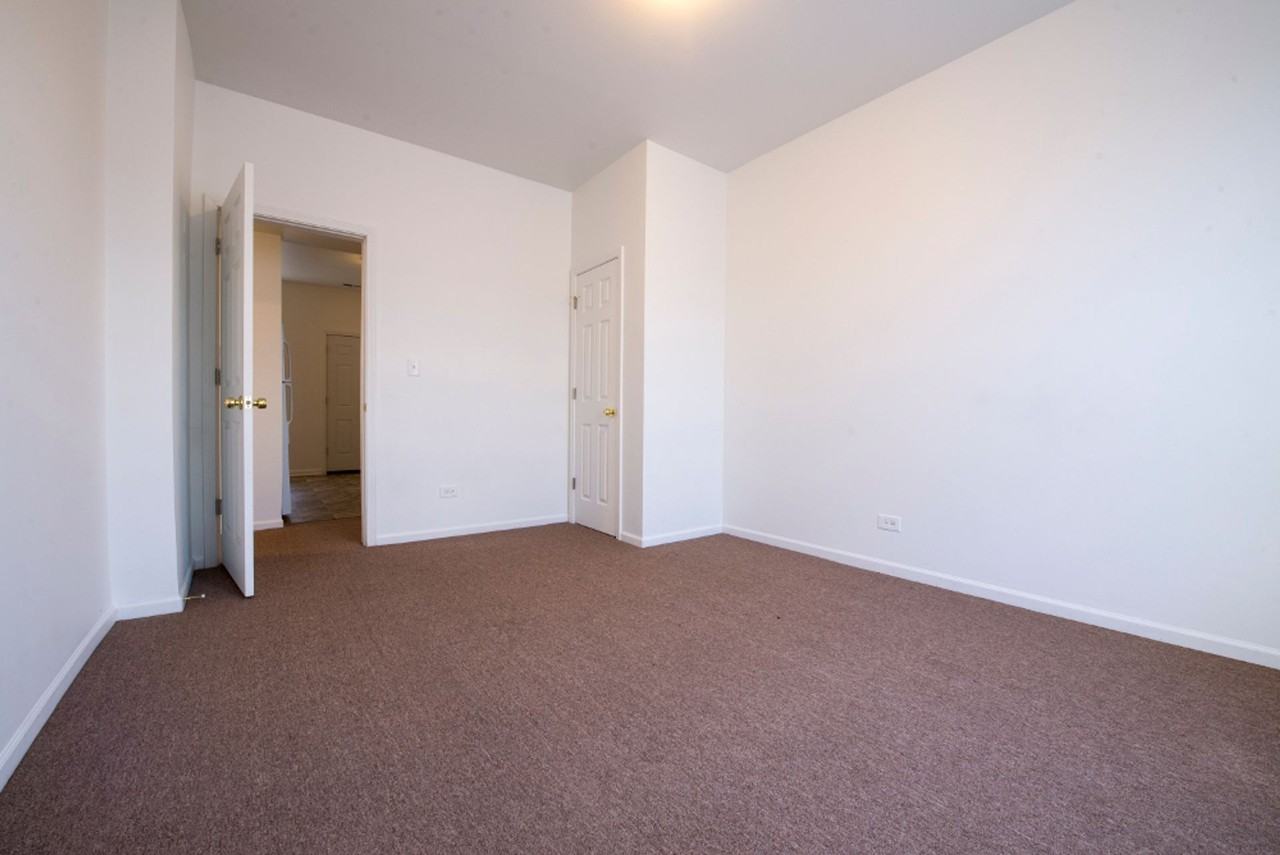 3454 W Lexington - Photo 5 of 24