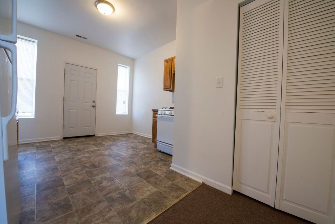 3454 W Lexington - Photo 3 of 23