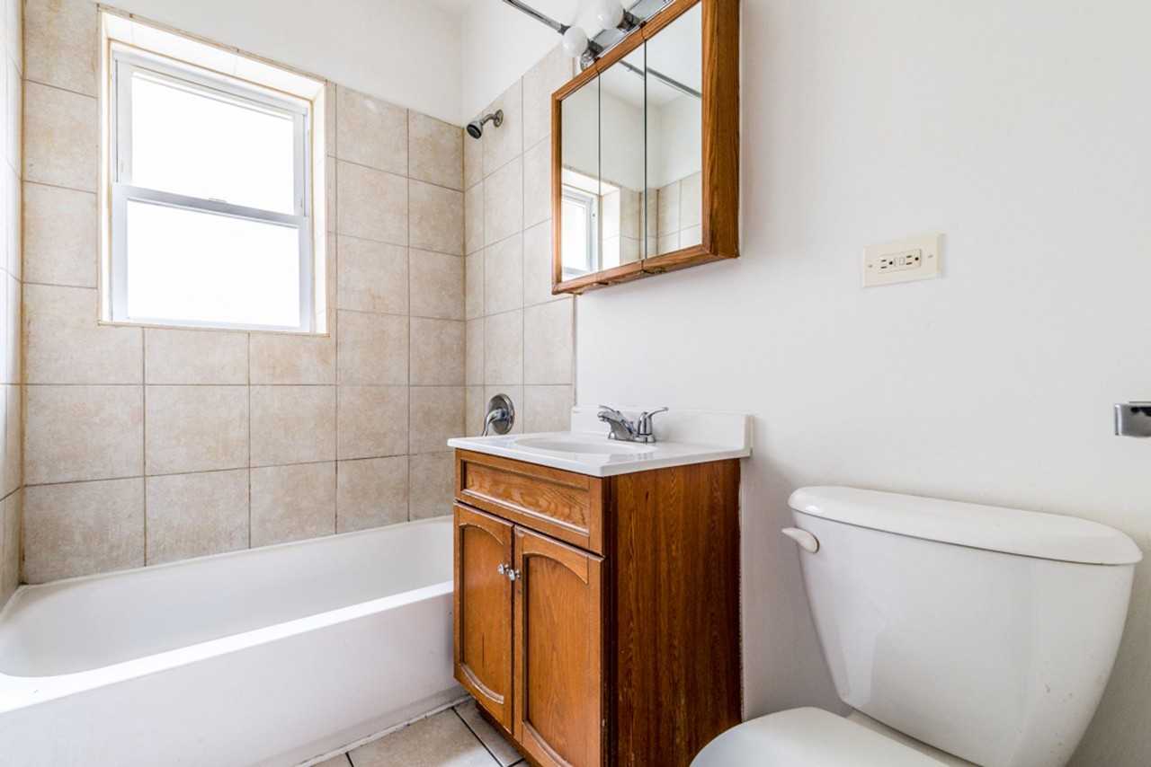 8155 S Maryland 836 - Photo 2 of 15