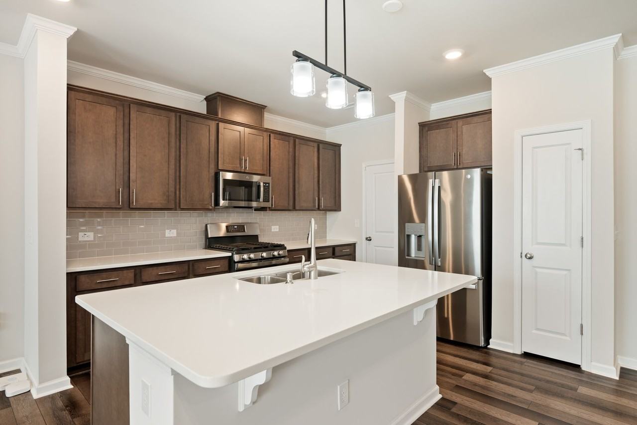 331 Mindees Ln - Photo 4 of 27