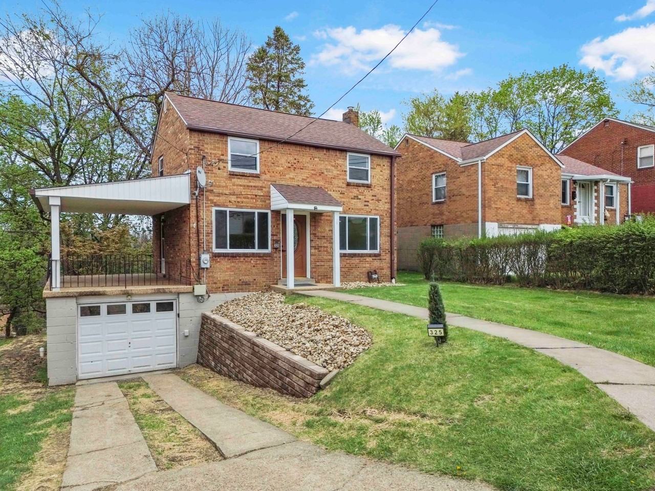 325 Poe Dr - Photo 2 of 31