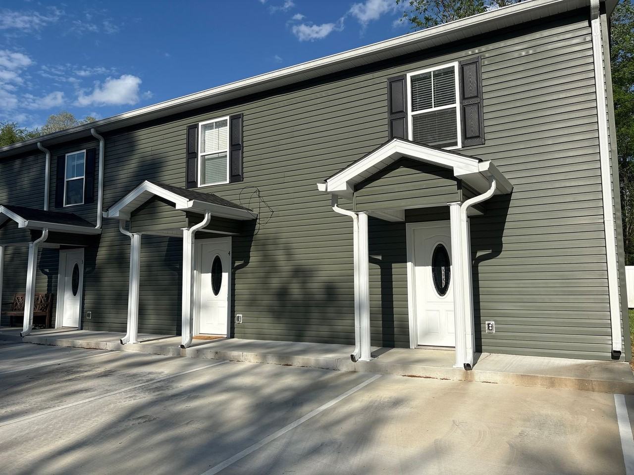 517 Weaver St - Photo 3 of 25