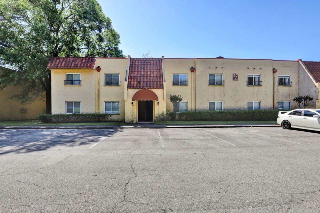 3918 La Mirada Dr N #3