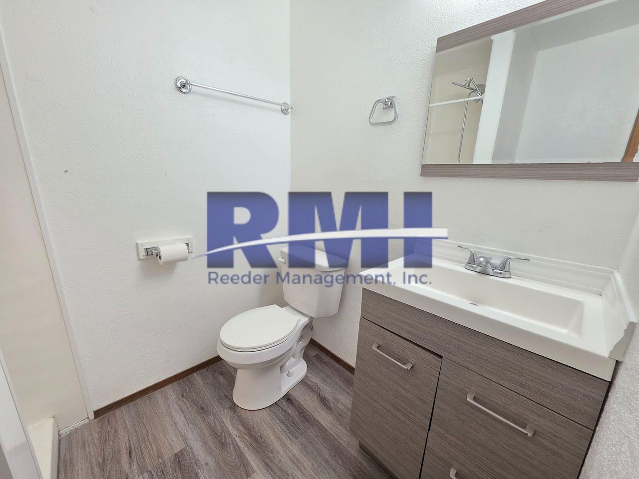 1260 Sherman Ave - Photo 7 of 9