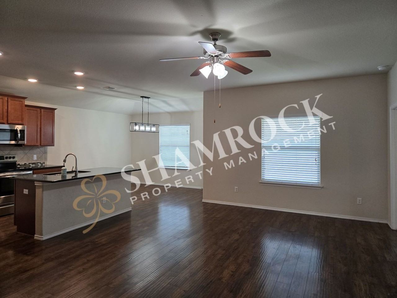 3228 Skinner Dr - Photo 3 of 18