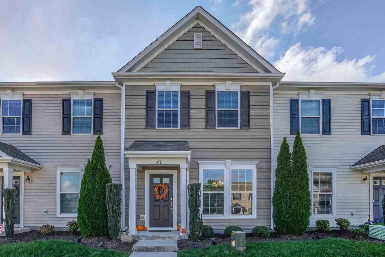 1102 Renewal Pl - Photo 2 of 50