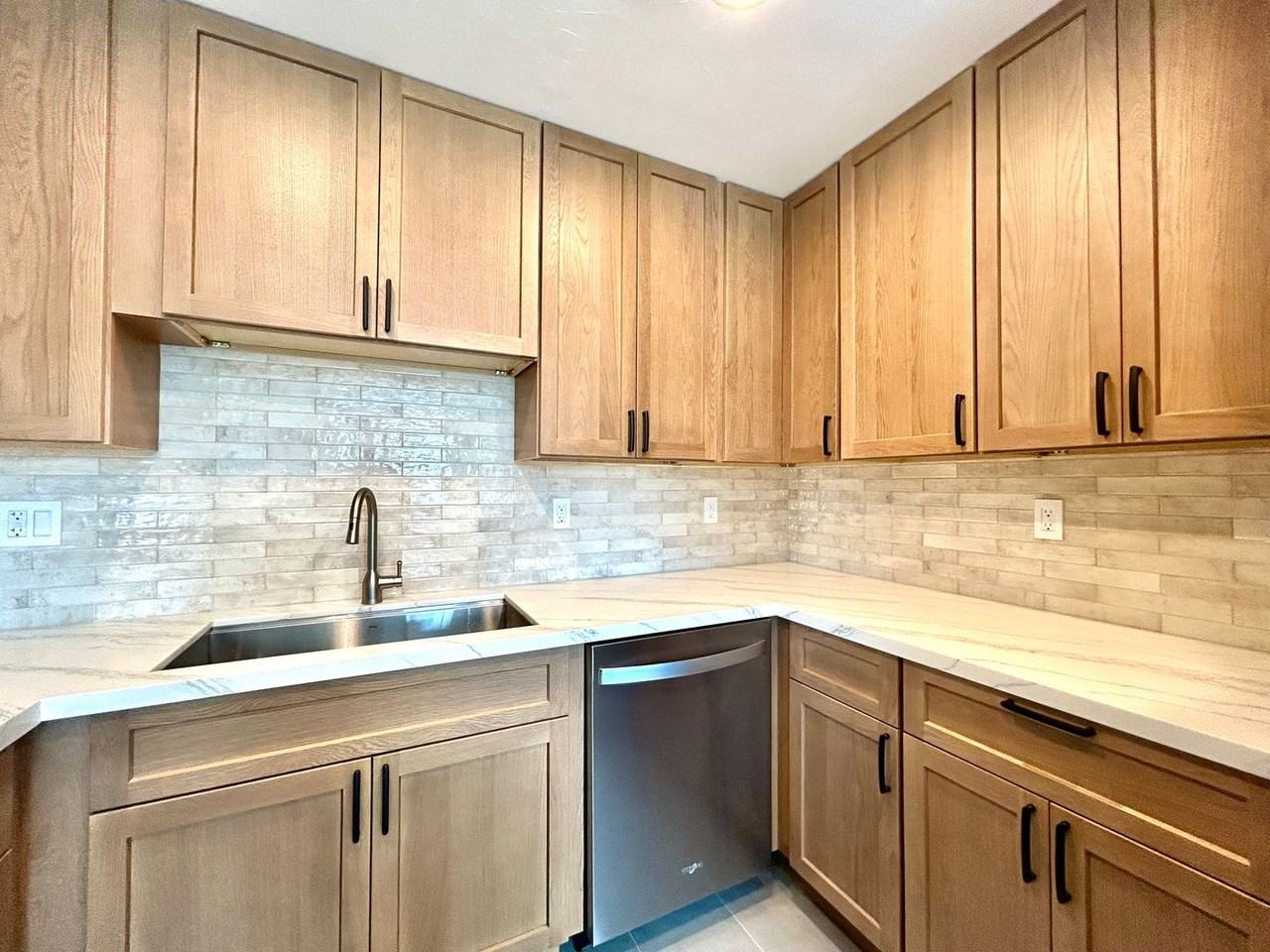 3547 Fireway Dr - Photo 7 of 24