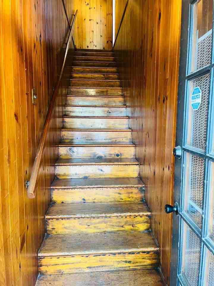 406 E Main St #C - Photo 3 of 18