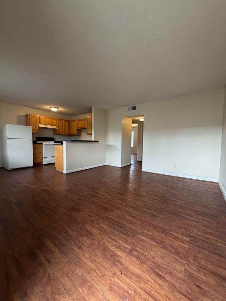 4200 Medallion Ct #609 - Photo 2 of 8