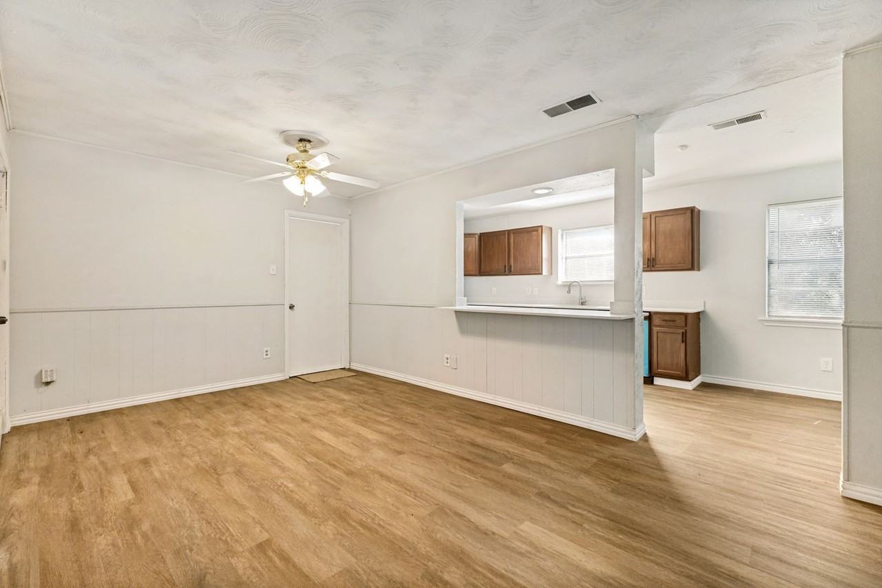 10125 Muskogee Dr - Photo 2 of 12