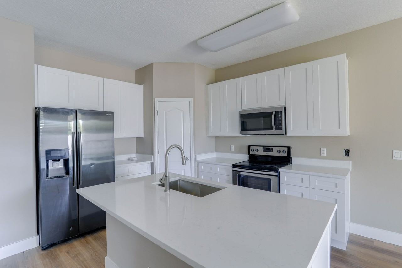 2686 Gaspirilla Cir - Photo 4 of 17