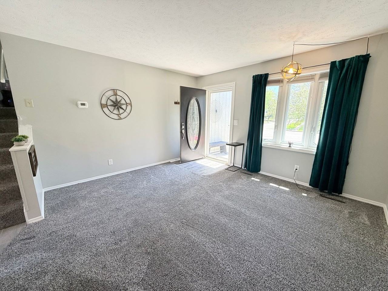 2518 Lowman Dr - Photo 4 of 14