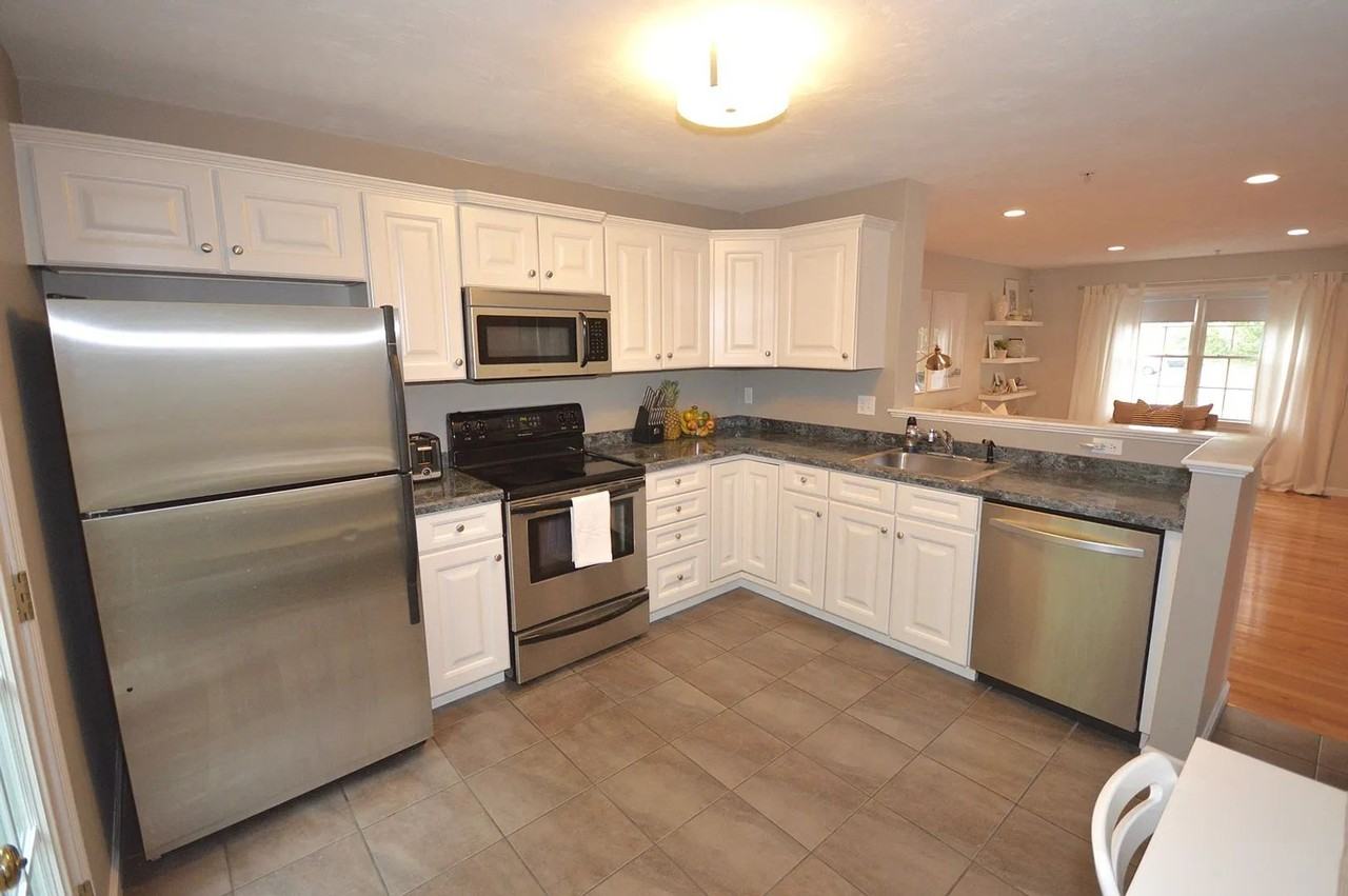 45 Boxberry Ln - Photo 2 of 17