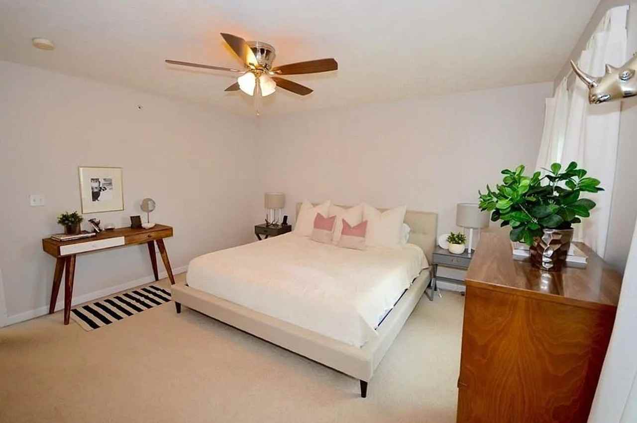 45 Boxberry Ln - Photo 5 of 17