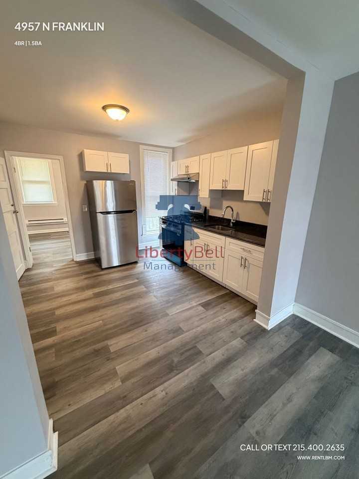 4957 N Franklin St - Photo 3 of 20