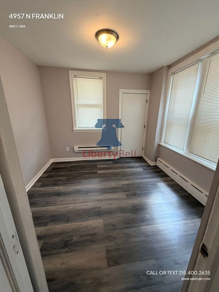 4957 N Franklin St - Photo 6 of 20