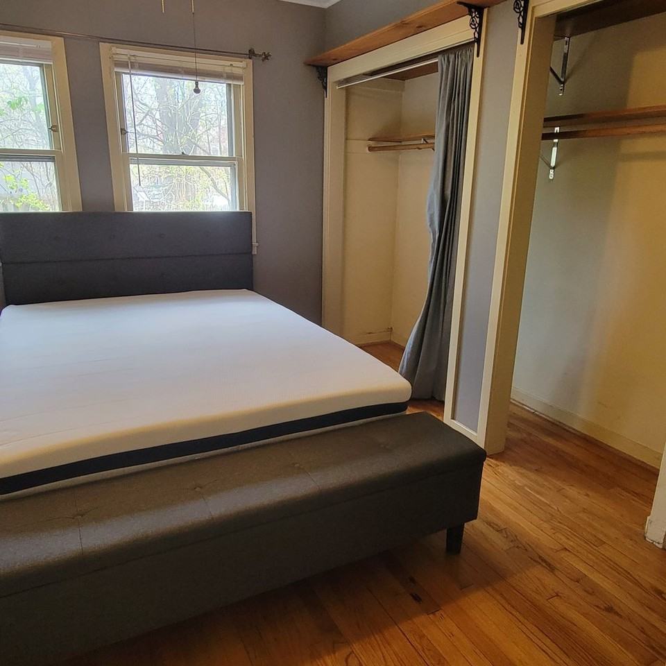 412 S Brearly St - Photo 4 of 10