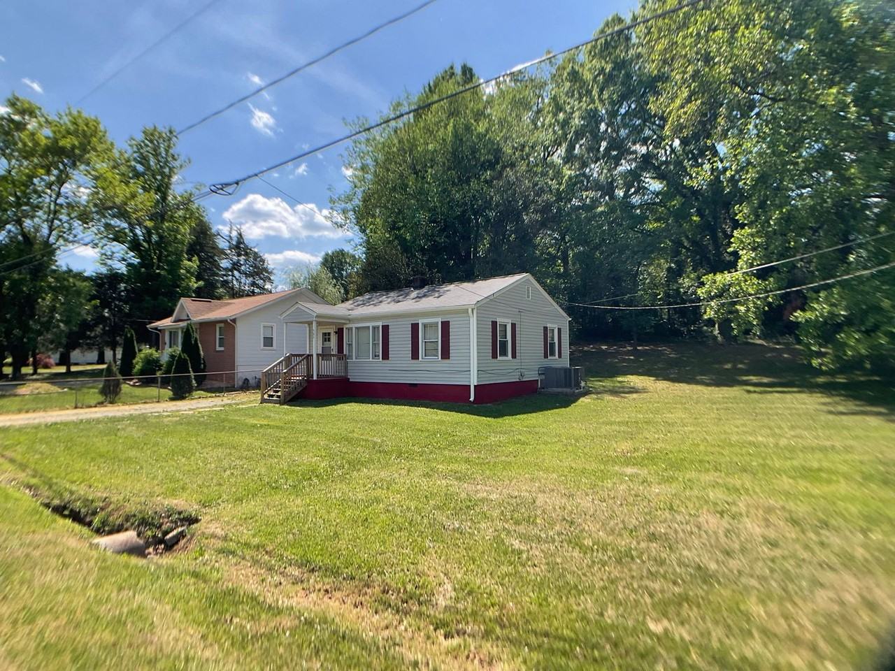 505 Brookline Dr - Photo 3 of 18