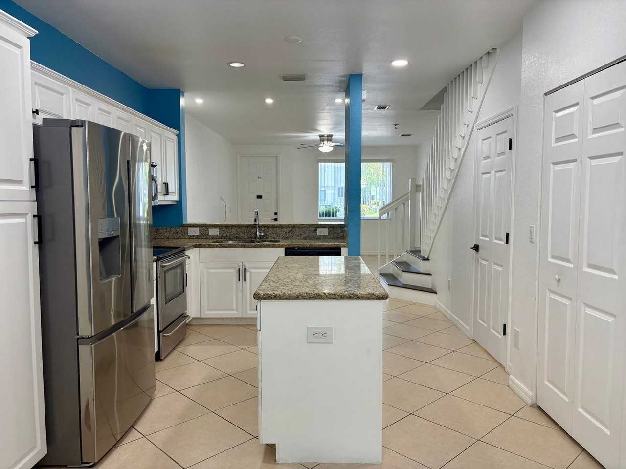 1956 Alamanda Way - Photo 7 of 15