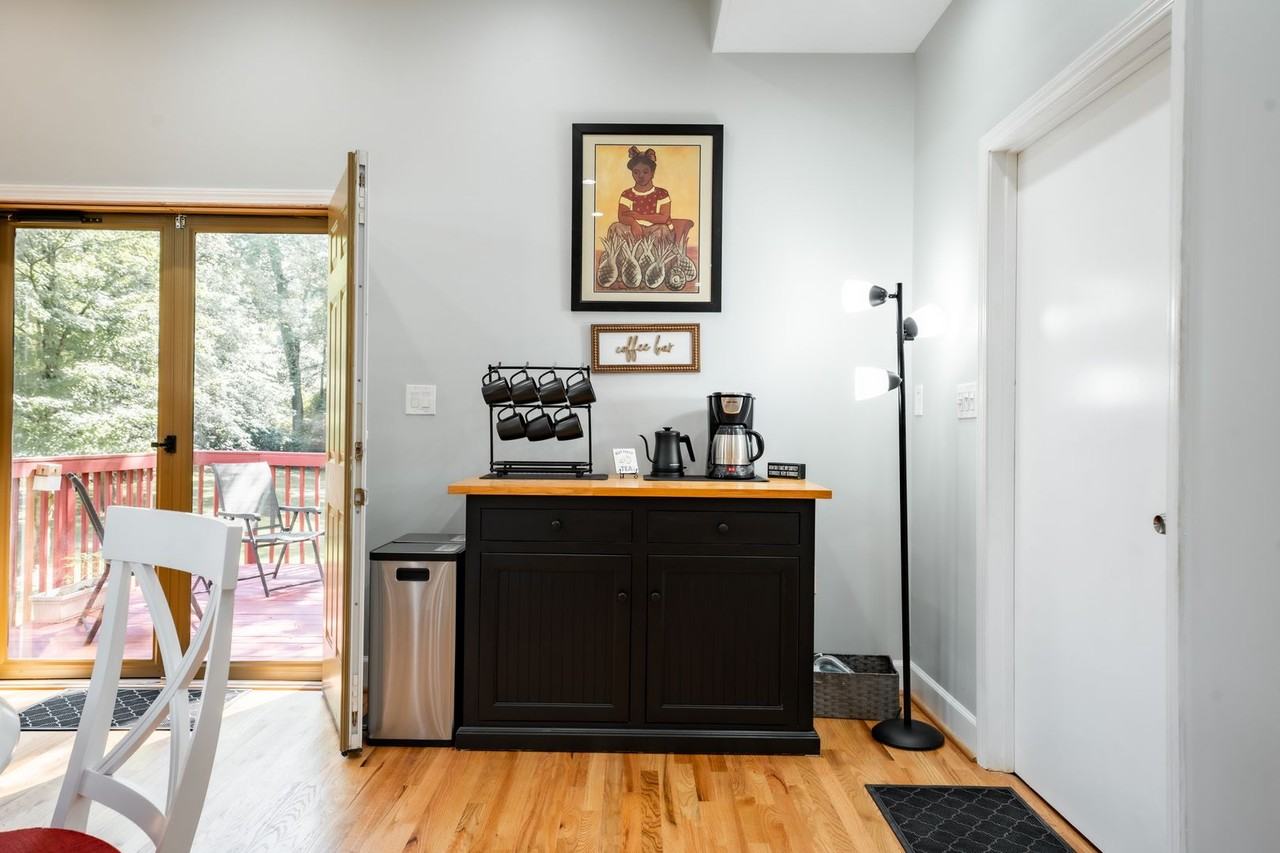 152B Rivertown Rd - Photo 5 of 30