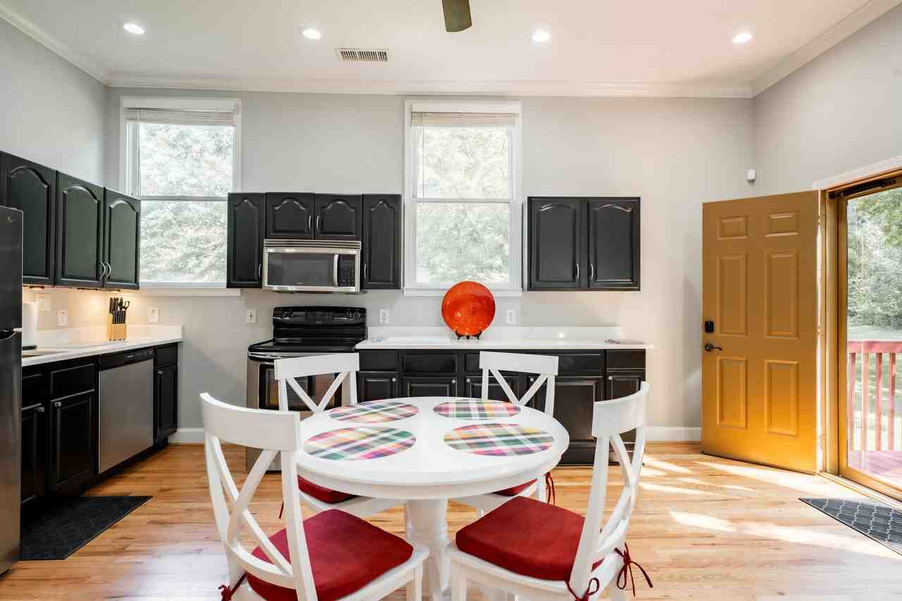 152B Rivertown Rd - Photo 7 of 30