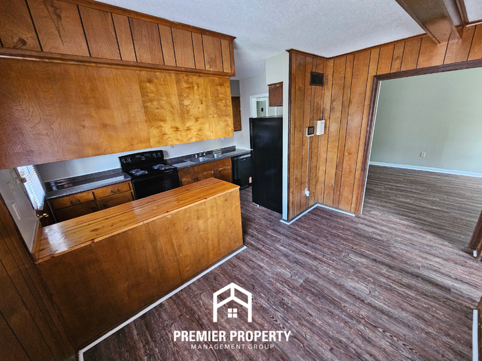 3564 Fox Meadows Rd - Photo 5 of 17