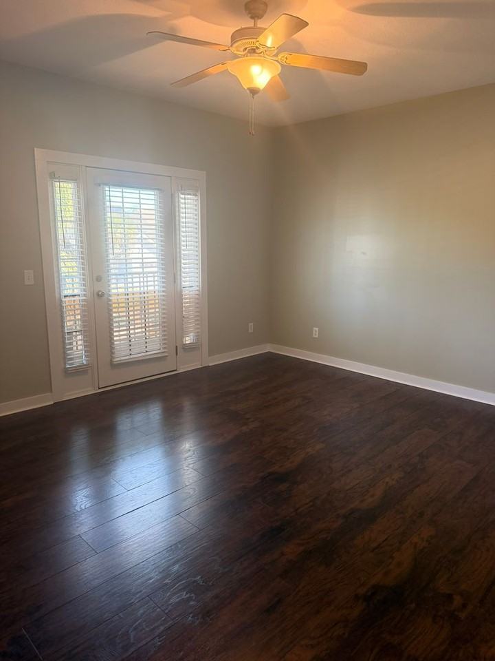 3704 Tiki Dr - Photo 5 of 14