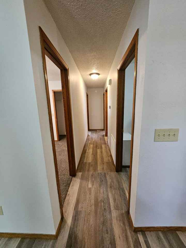 725 Empire Ave - Photo 7 of 15