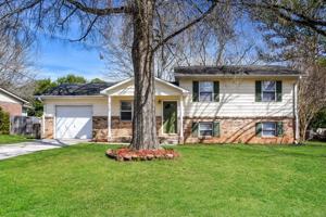 featured image of 10007 Camille Dr Se