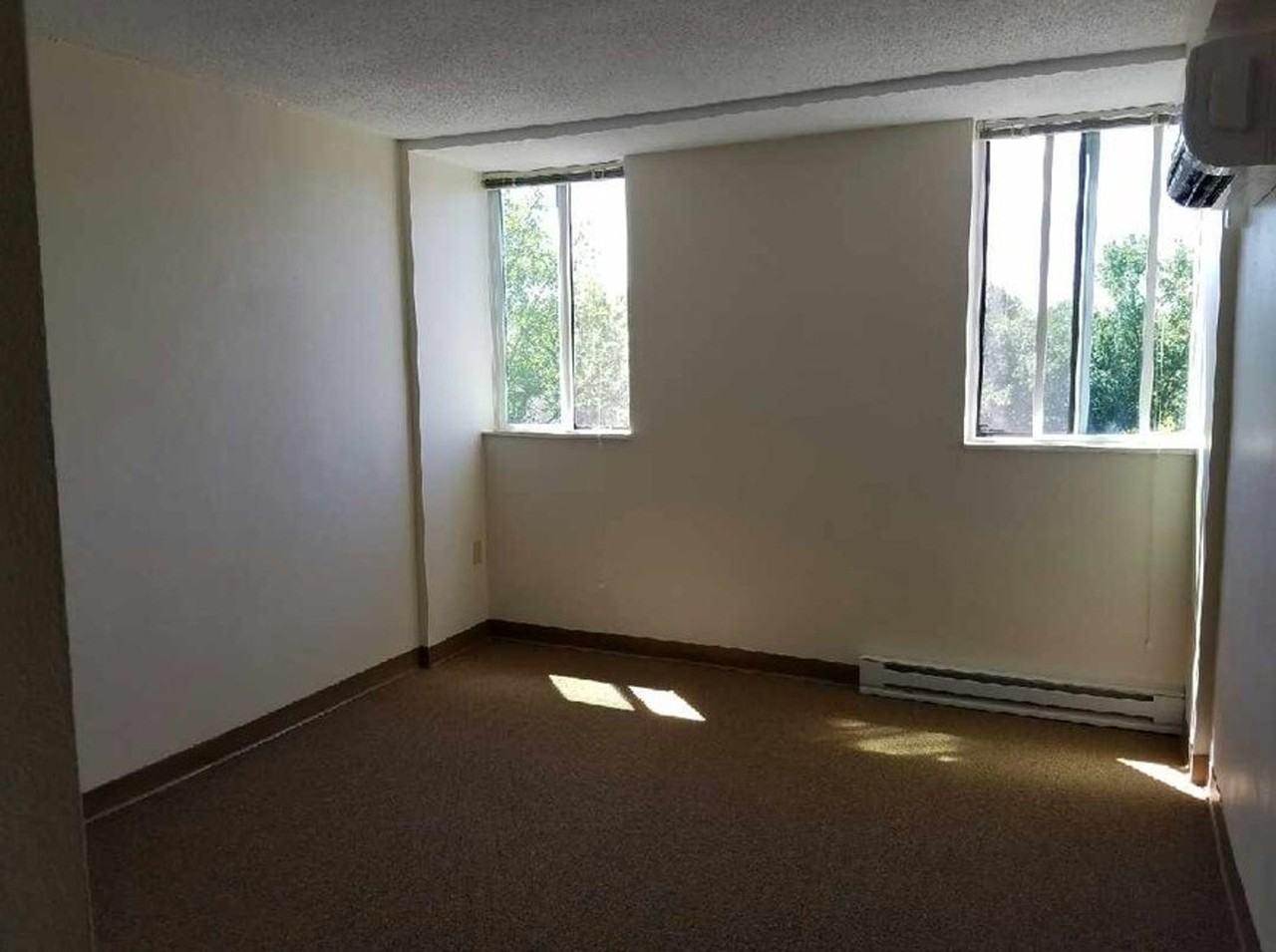 Valley Vista Apartments - Photo 4 of 10