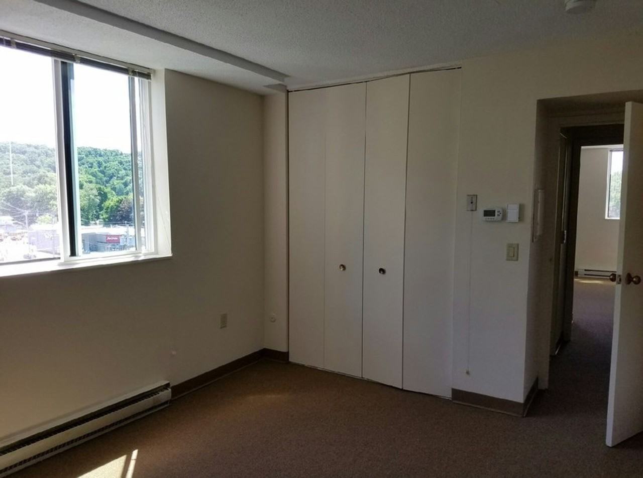 Valley Vista Apartments - Photo 6 of 10