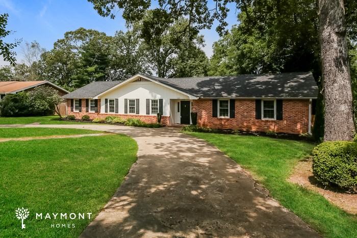 512 Brooks Rd - Photo 3 of 12