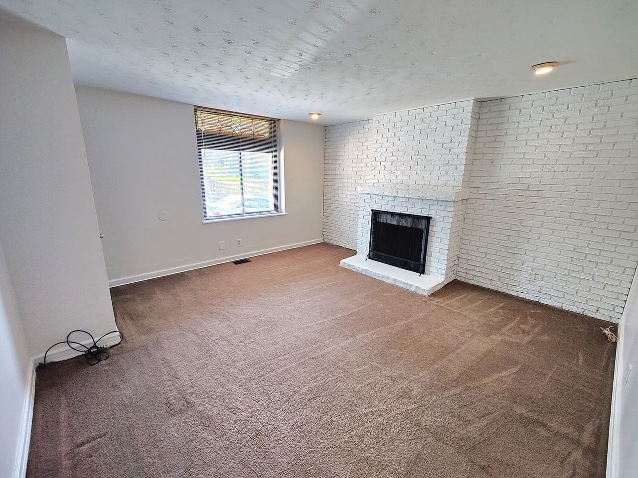 804 Southern Ave - Photo 3 of 16