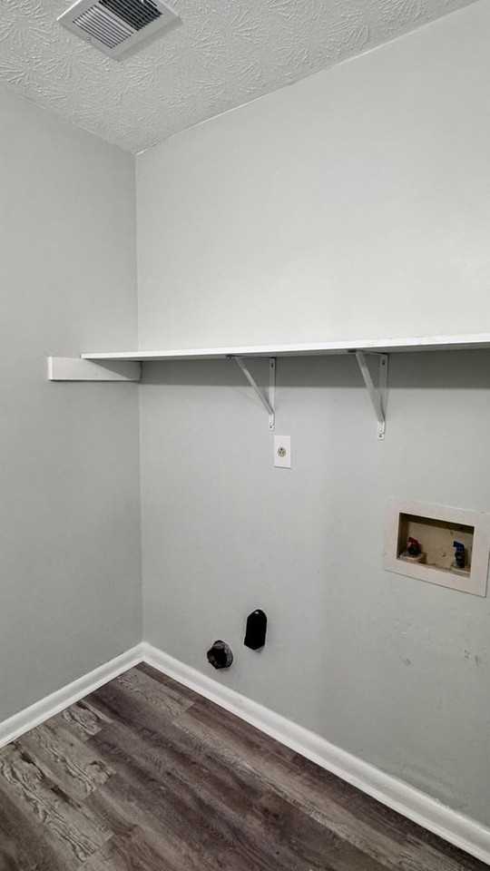 3231 Highpoint Ct - Photo 7 of 24