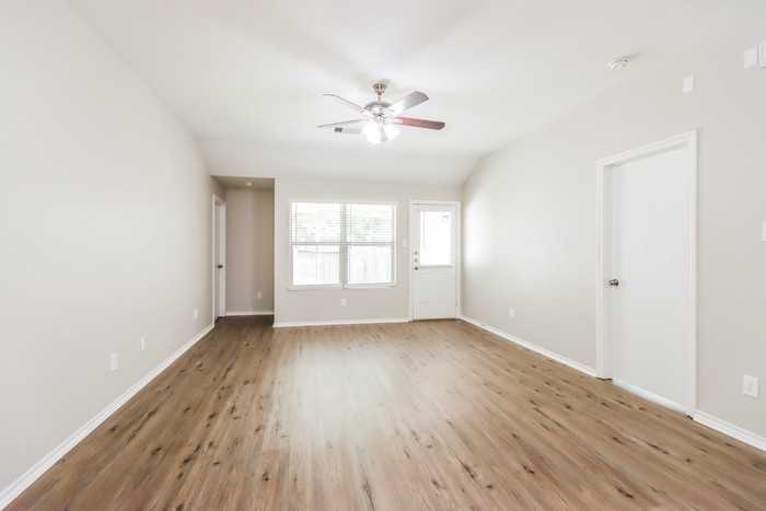 805 Belvedere Dr - Photo 3 of 16