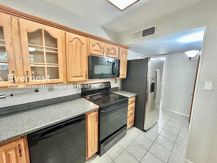 2992 Harbinger Ln - Photo 2 of 24