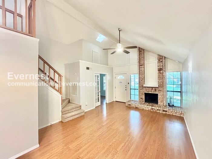 2992 Harbinger Ln - Photo 5 of 24