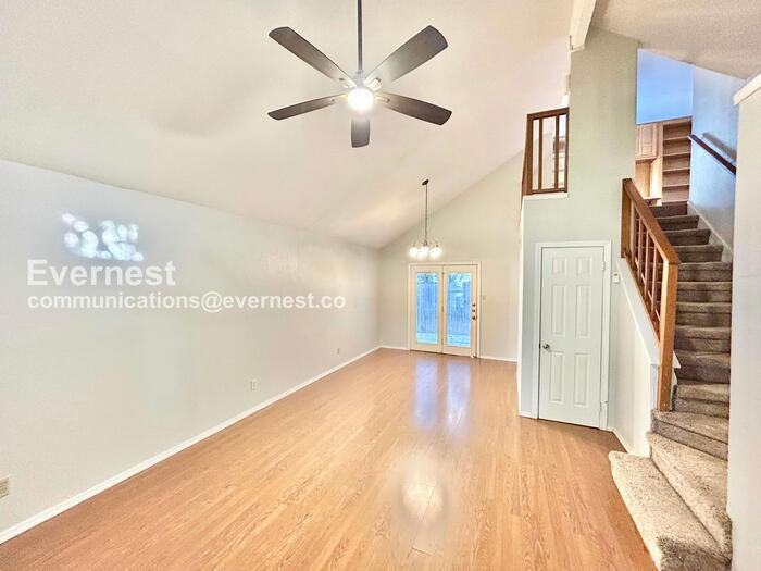 2992 Harbinger Ln - Photo 6 of 24