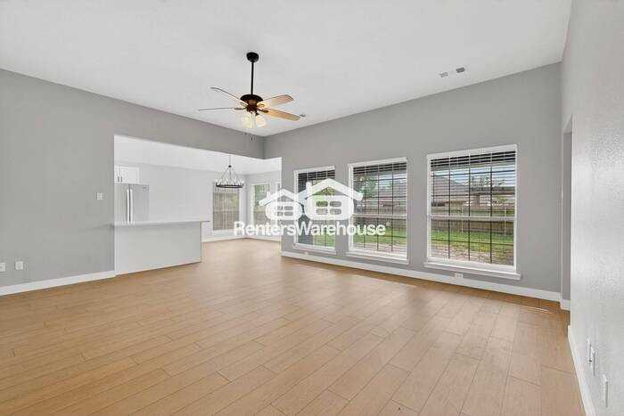 611 Orchard Ln - Photo 4 of 39