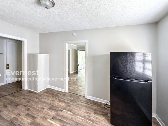 3912 39th Ave N - Photo 3 of 13