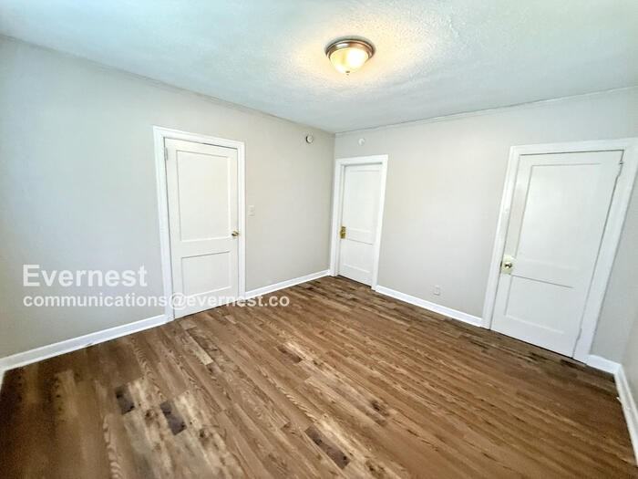 3912 39th Ave N - Photo 7 of 13