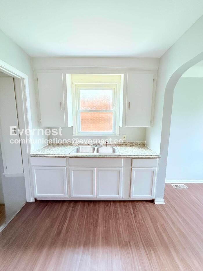 19180 Trinity St - Photo 3 of 30