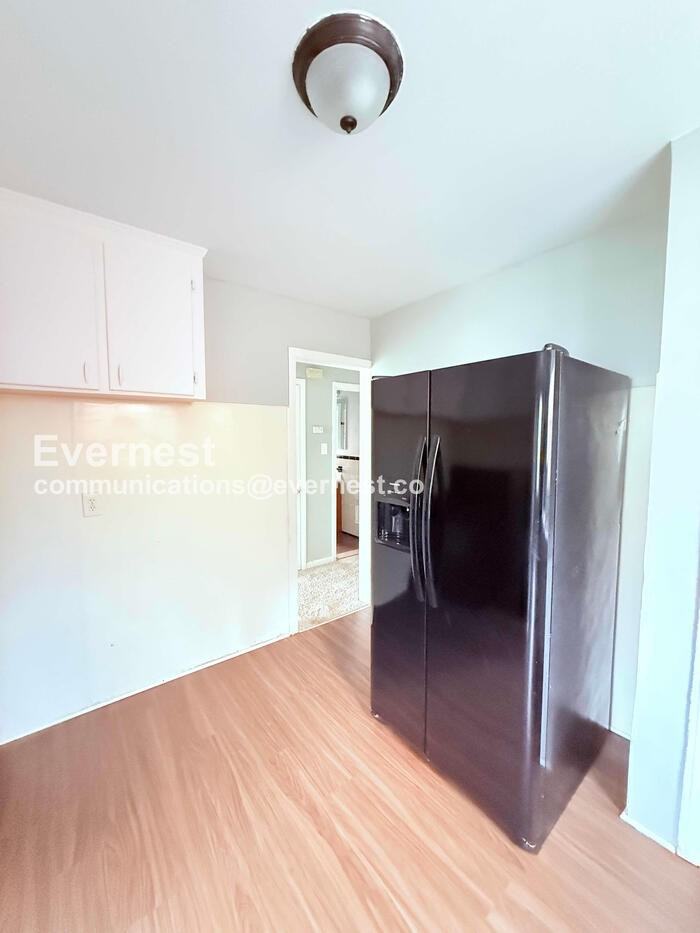 19180 Trinity St - Photo 4 of 30