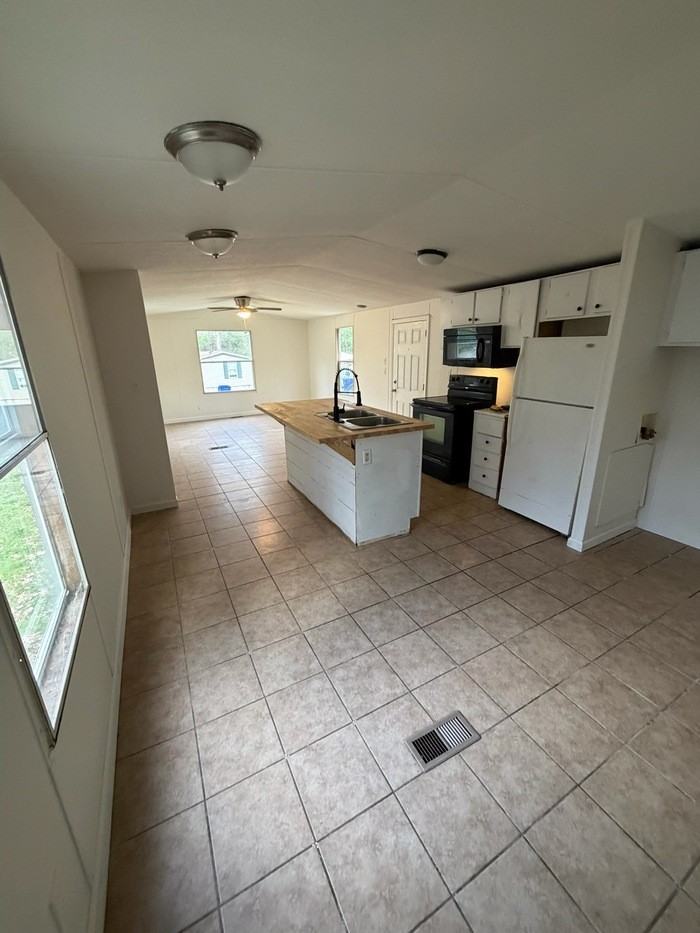 8100 Yount Rd #2 - Photo 4 of 11