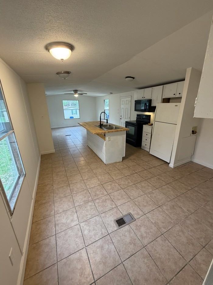 8100 Yount Rd #2 - Photo 5 of 11