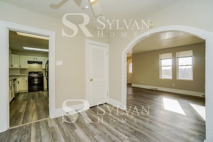 743 Wolf Ave - Photo 6 of 16