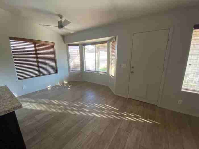 2057 E Devon Rd - Photo 5 of 15