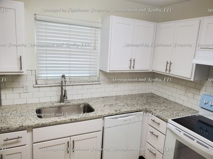 2388 Cypress Landing Dr - Photo 4 of 26